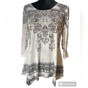 Mel & Mo Lace Shoulders & Lace Print 3/4 Sleeve Shirt